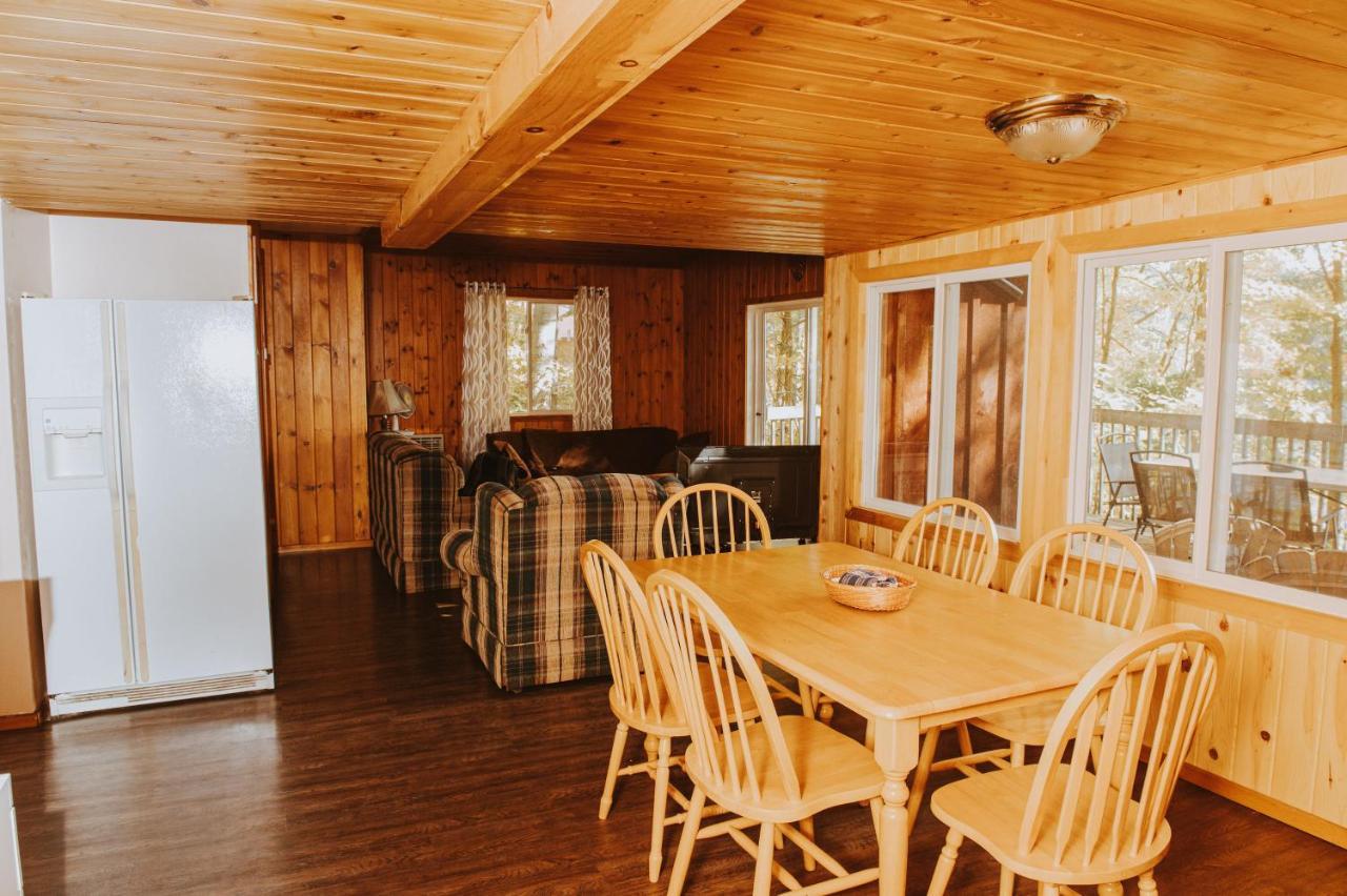 Lang Lake Resort Espanola Bagian luar foto