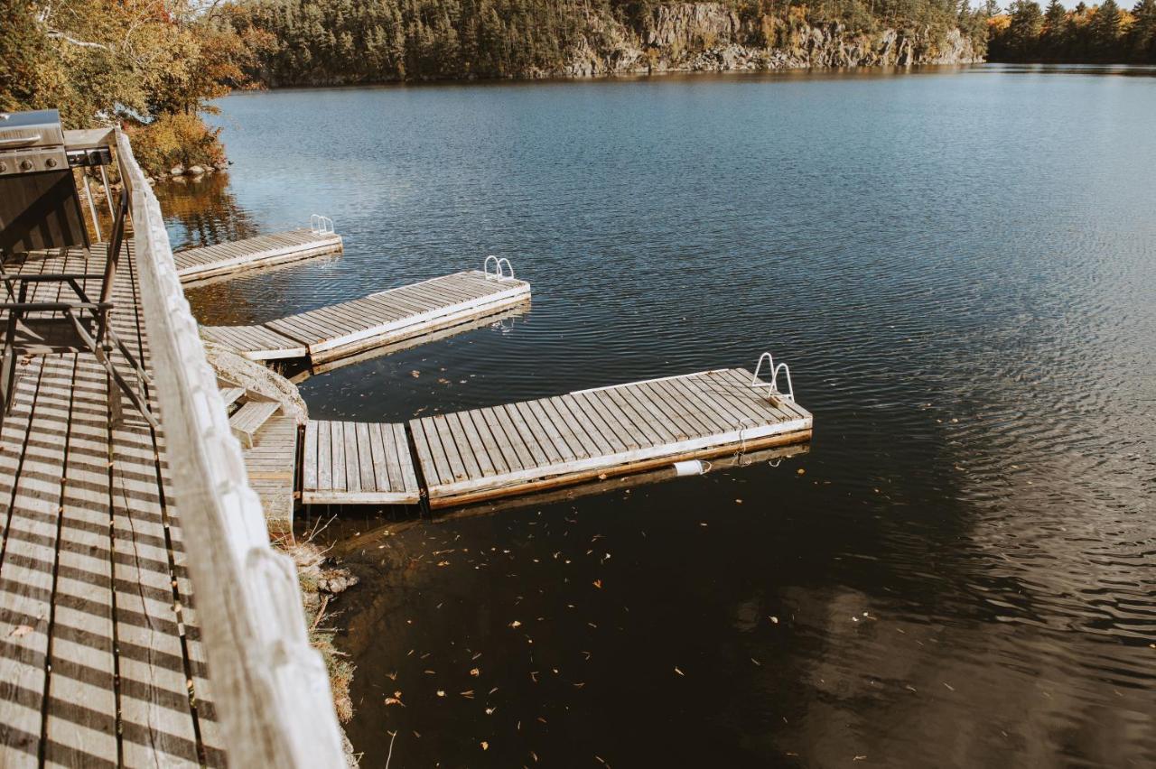 Lang Lake Resort Espanola Bagian luar foto