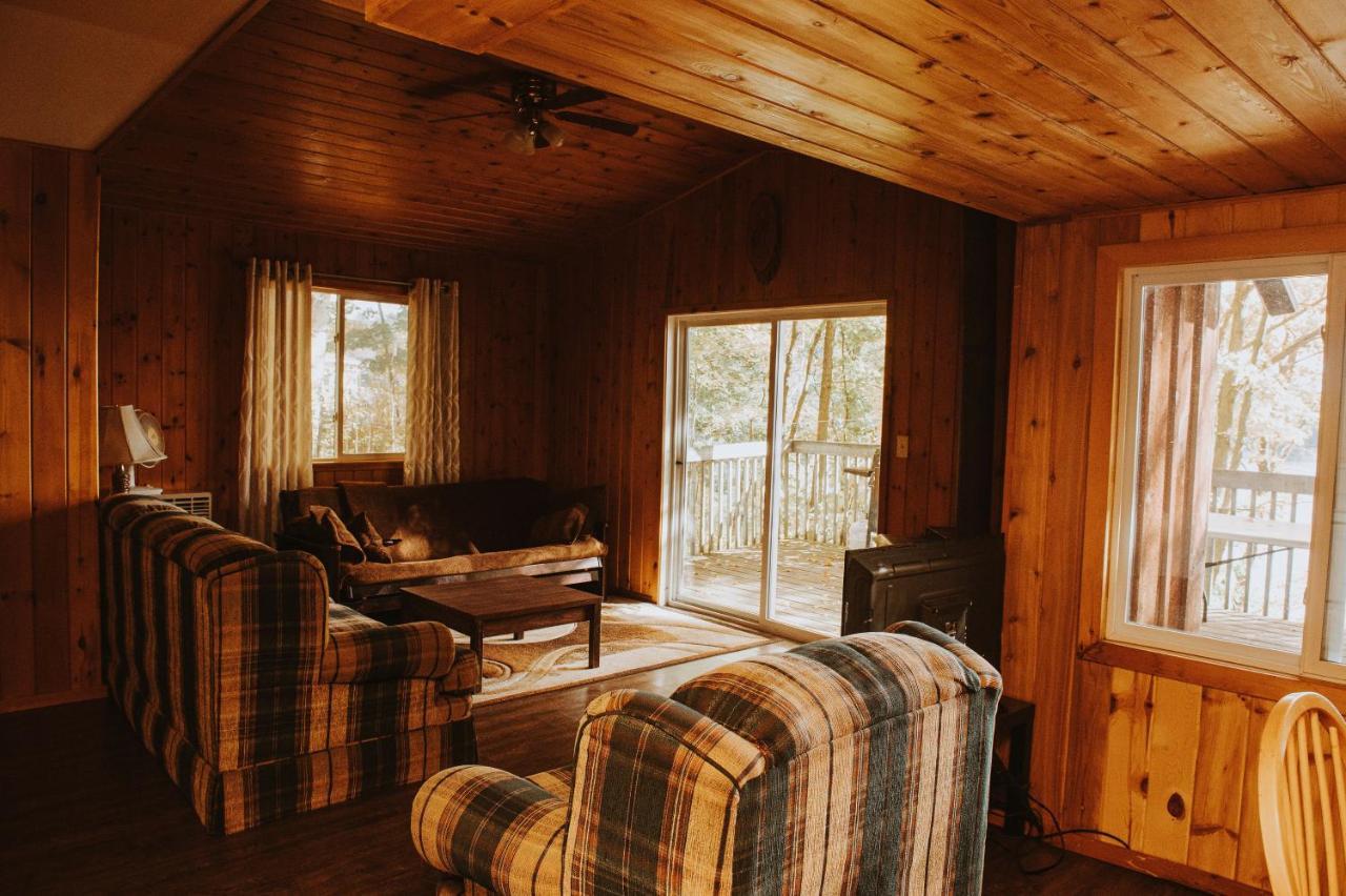 Lang Lake Resort Espanola Bagian luar foto