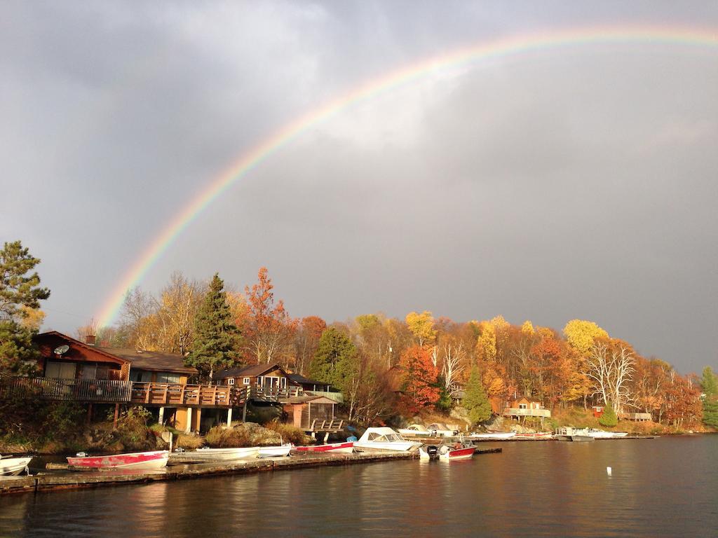 Lang Lake Resort Espanola Bagian luar foto
